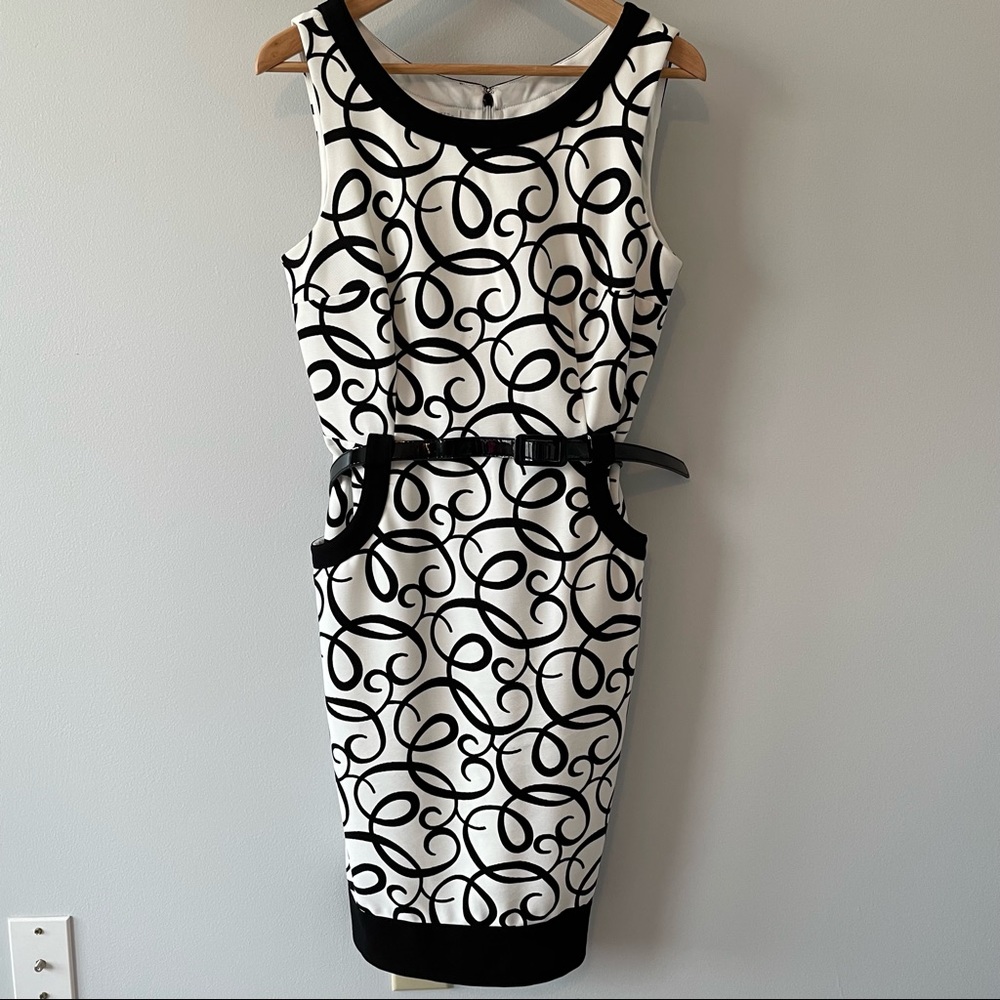 🌎🌎🌎 London Times swirl print dress, black patent leather belt, size 12, EUC